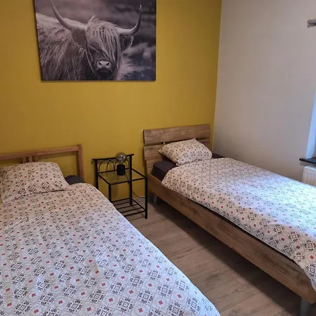 Hébergement de vacances De L'ours Près De Pairi Daiza
